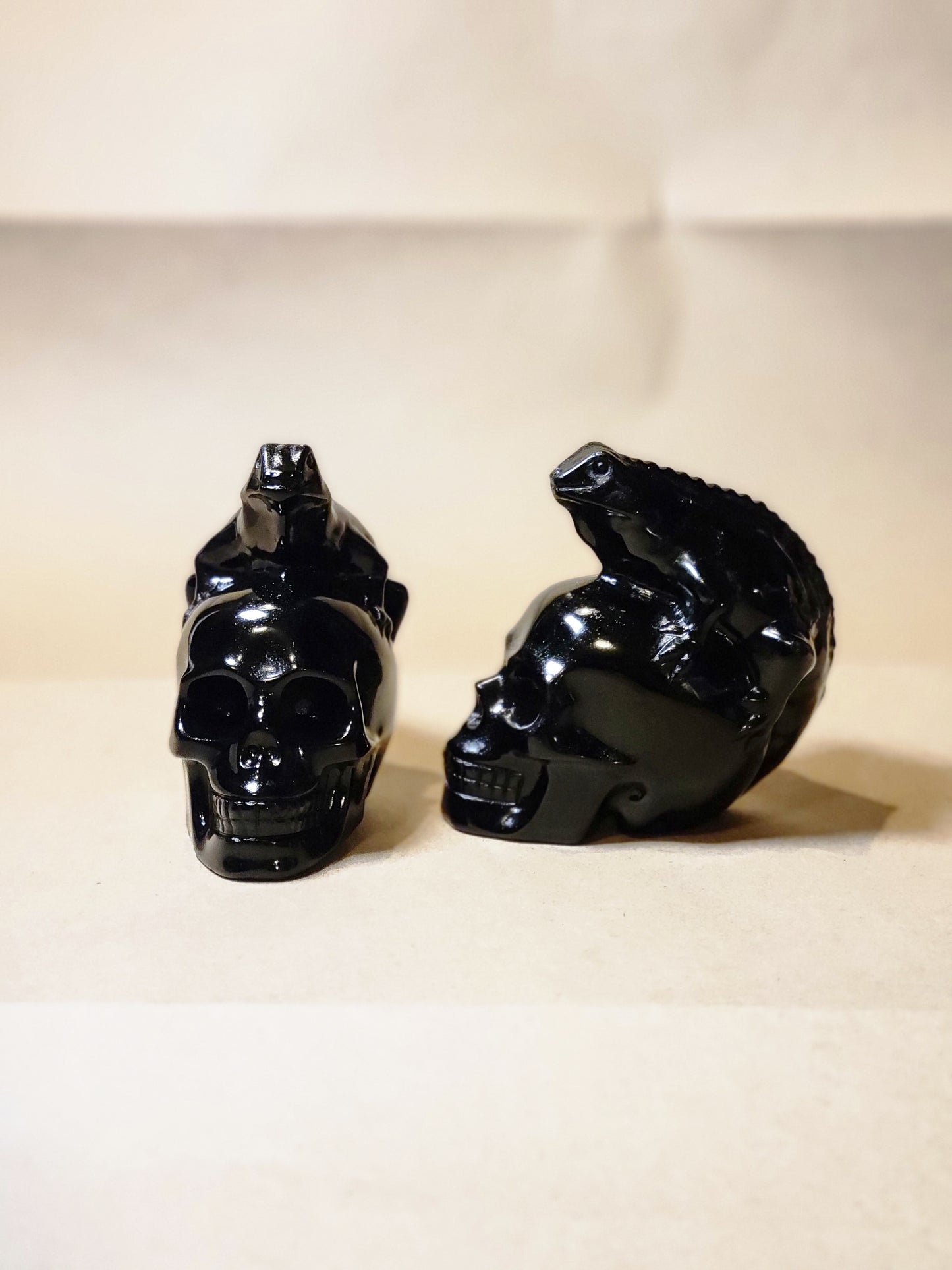 Black Obsidian Lizard Skull